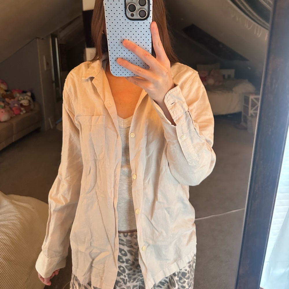 Abercrombie & Fitch button up!